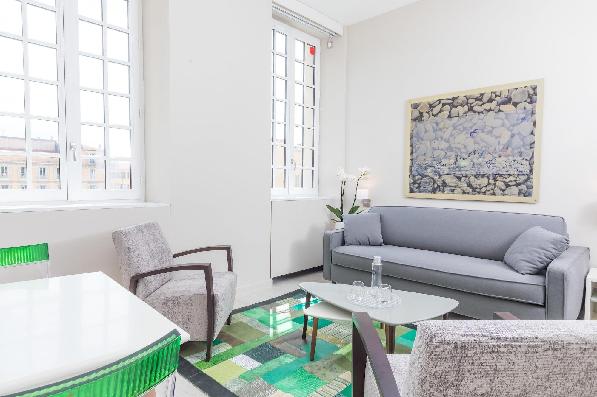 Palais Saleya Boutique